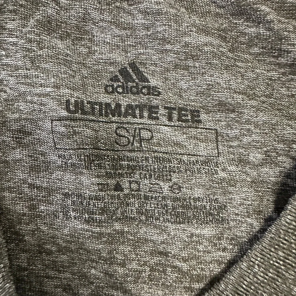 Adidas T-Shirt Mens Size S Gray Ultimate Tee Heathered Graphic Logo Athletic